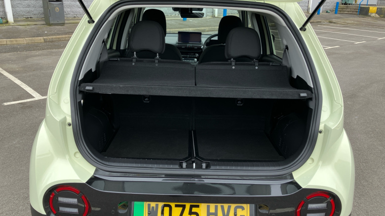 Hyundai INSTER 85kW 02 49kWh 5dr Auto Electric Hatchback